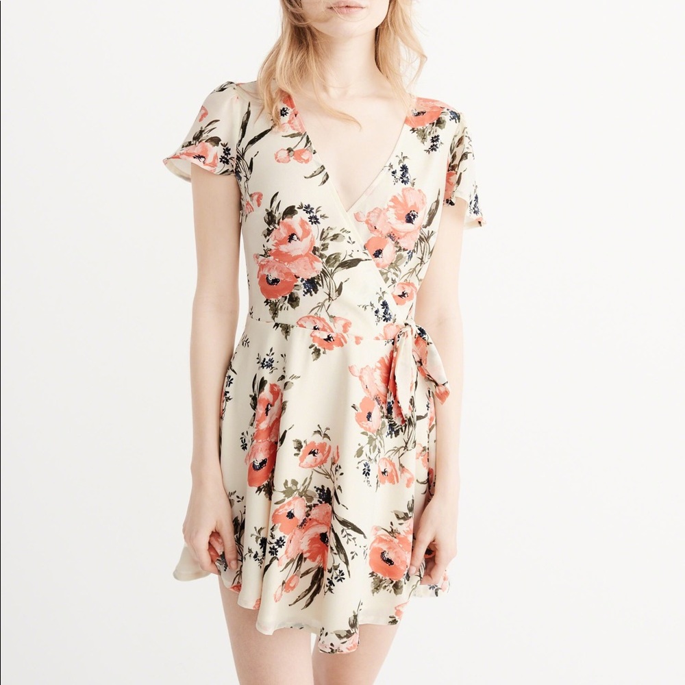 Abercrombie&Fitch Cream Floral Printed Wrap Dress